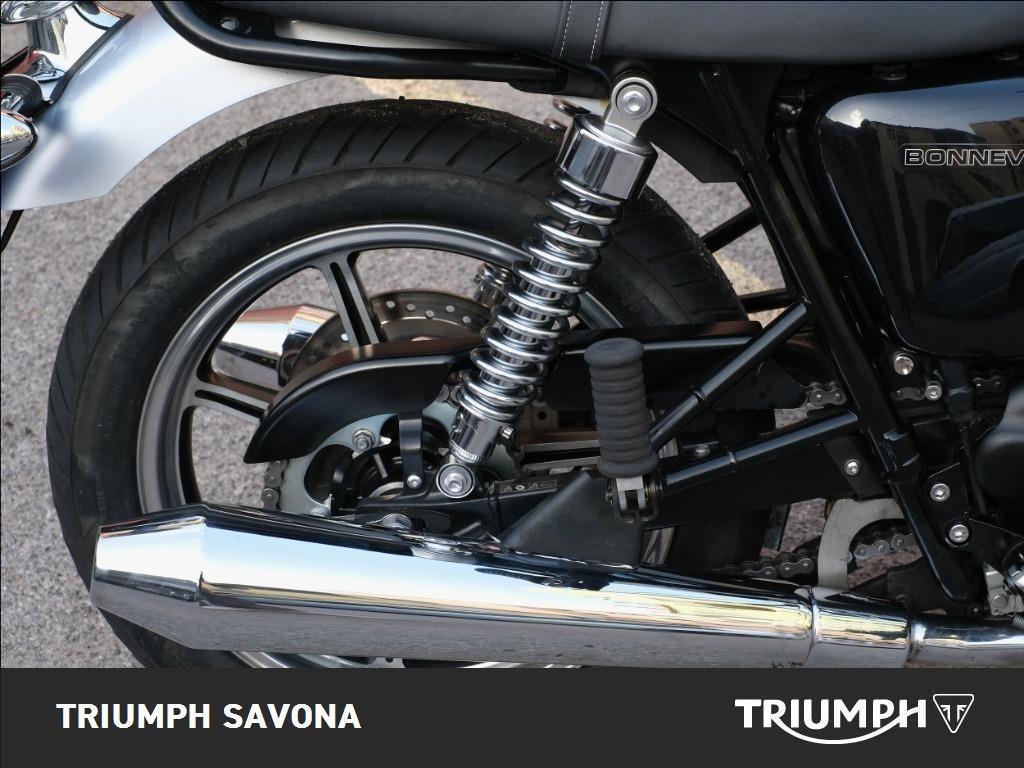 TRIUMPH Bonneville 865 
