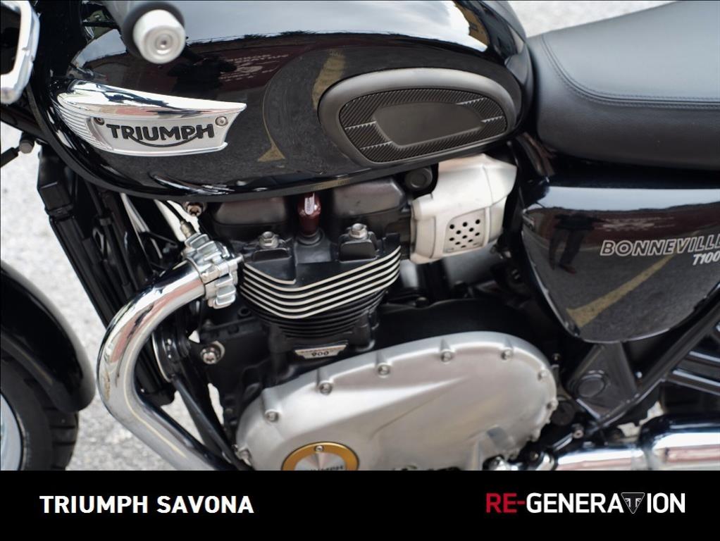 TRIUMPH Bonneville 900 T100 