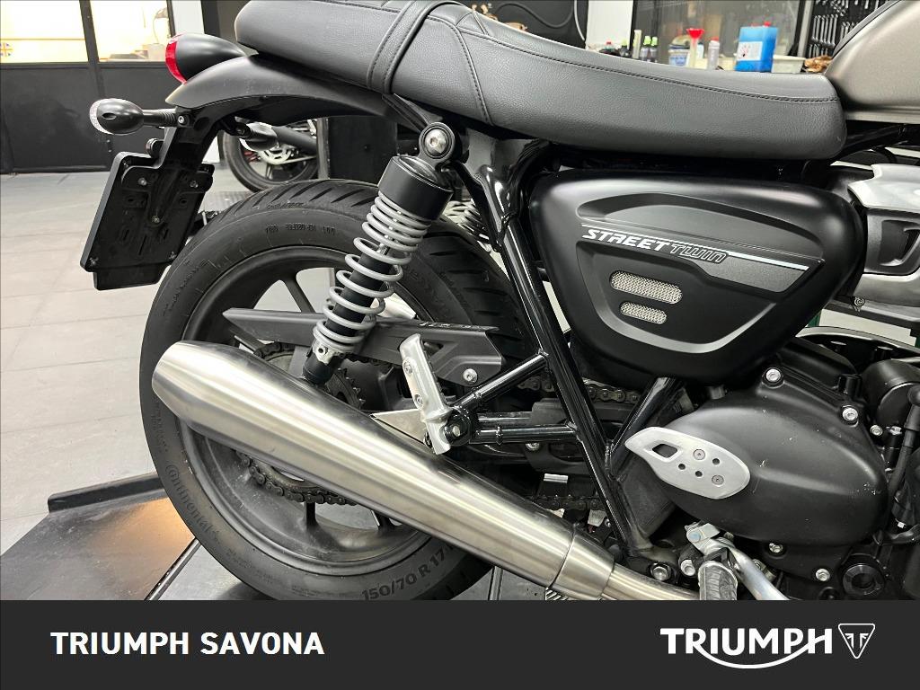 TRIUMPH Street Twin 900 