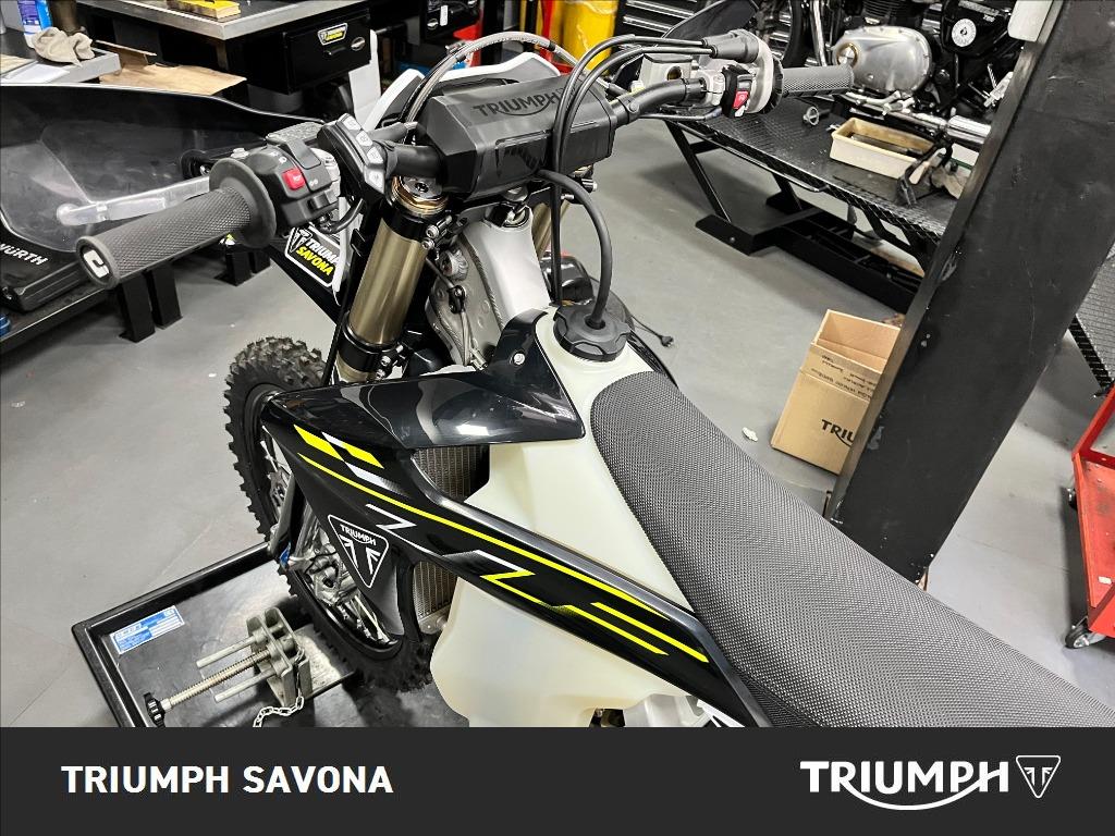 TRIUMPH TF 250 E Abs