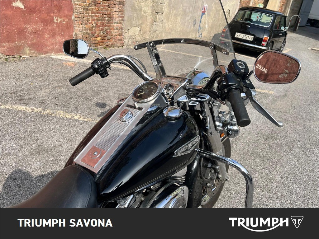 HARLEY-DAVIDSON Road King 1449 FLHRCI 1450 ie Classic