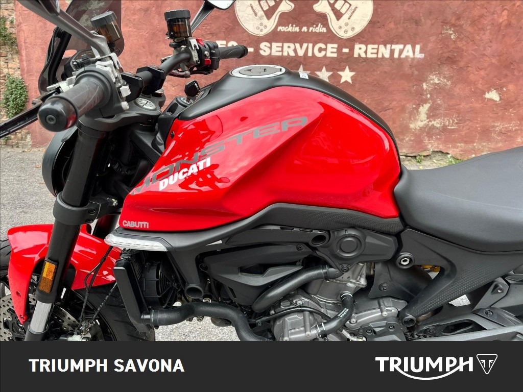 DUCATI Monster 937 Red