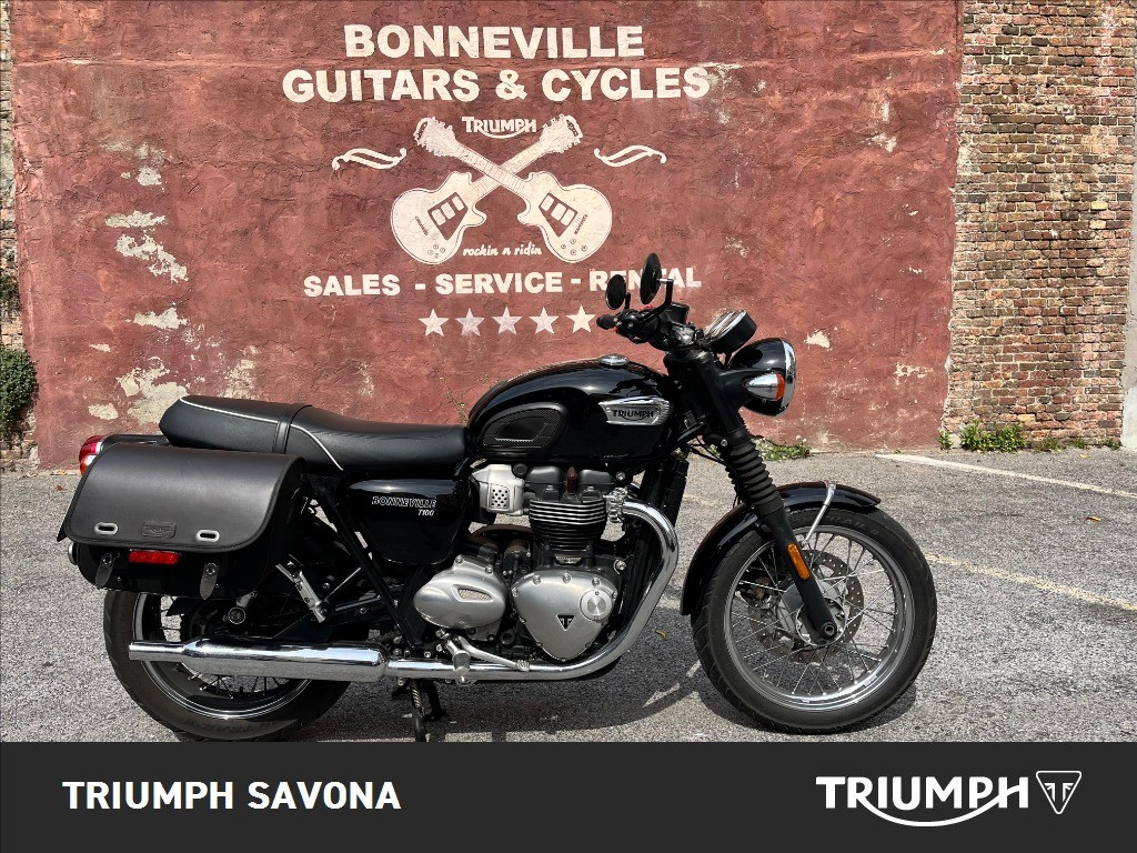 TRIUMPH Bonneville 900 T100 
