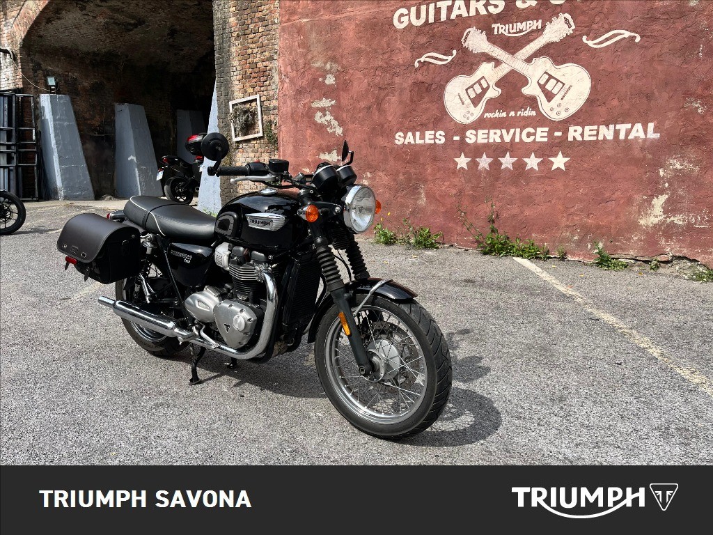 TRIUMPH Bonneville 900 T100 