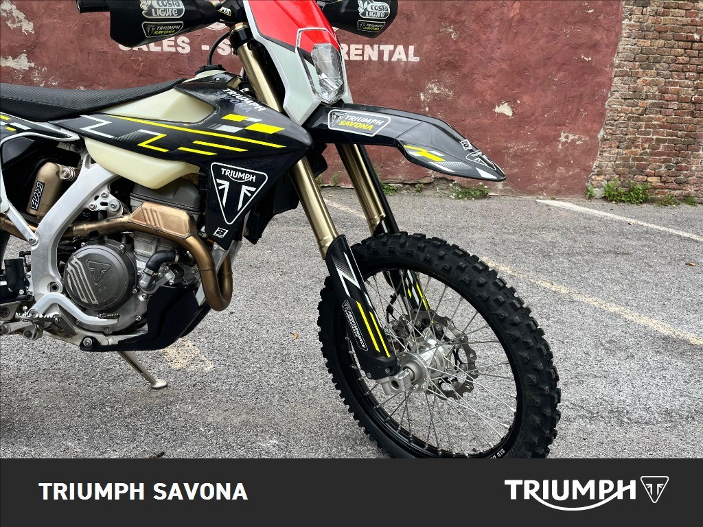 TRIUMPH TF 250 E Abs