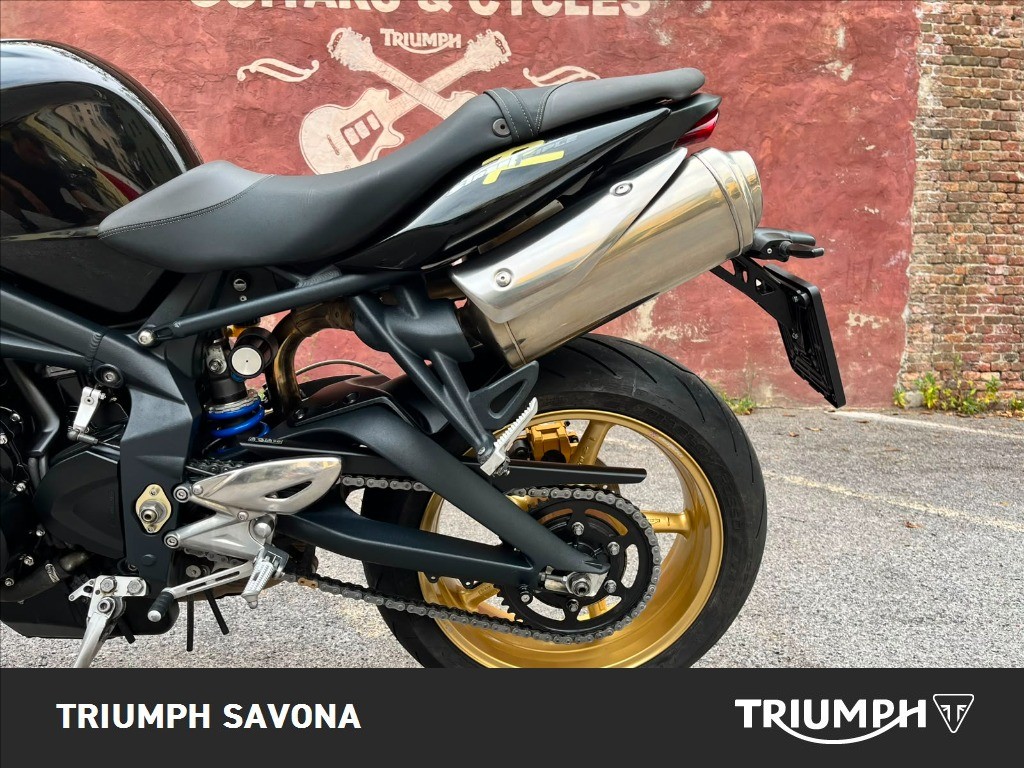 TRIUMPH Street Triple 675 R