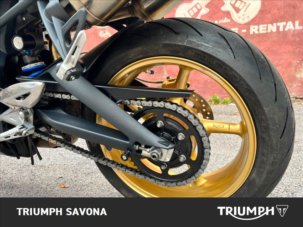 TRIUMPH Street Triple 675 R