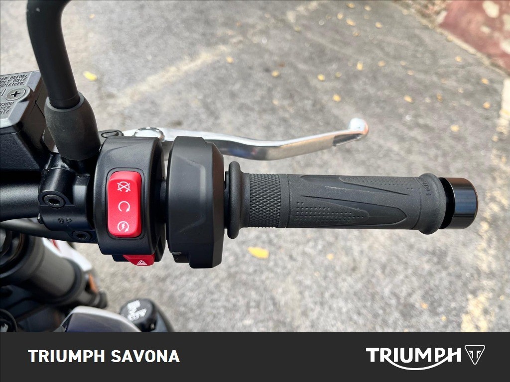 TRIUMPH Trident 660 Triple Tribute Abs