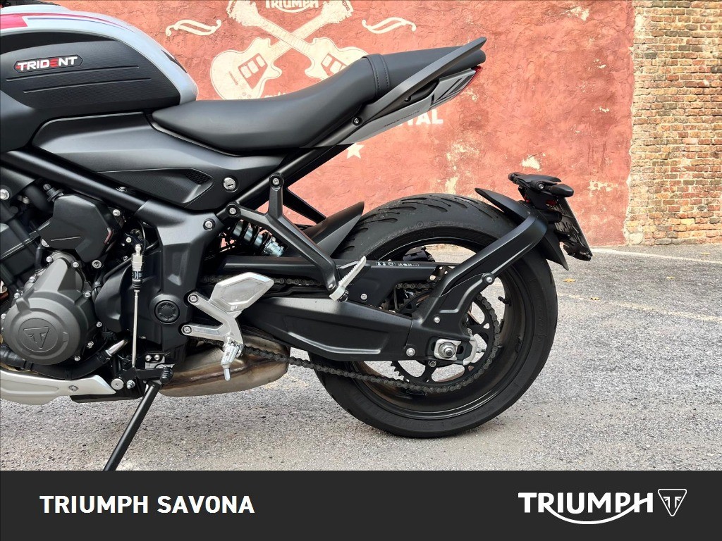 TRIUMPH Trident 660 Triple Tribute Abs