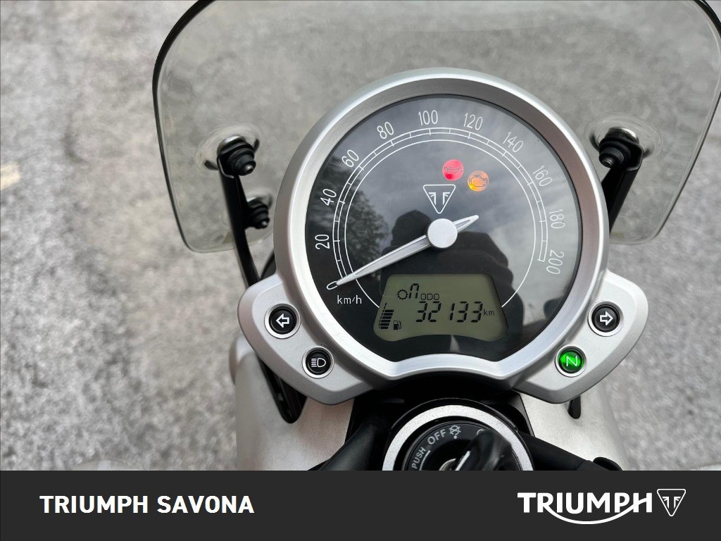 TRIUMPH Street Twin 900 